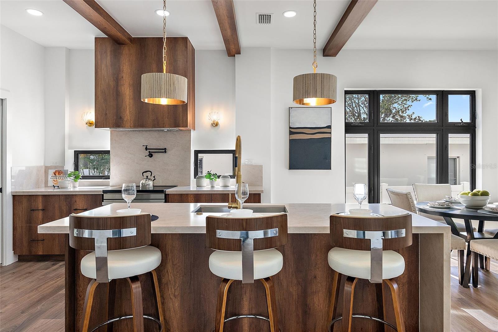 Image 11 of 44 For 5941 Mangrove Street N