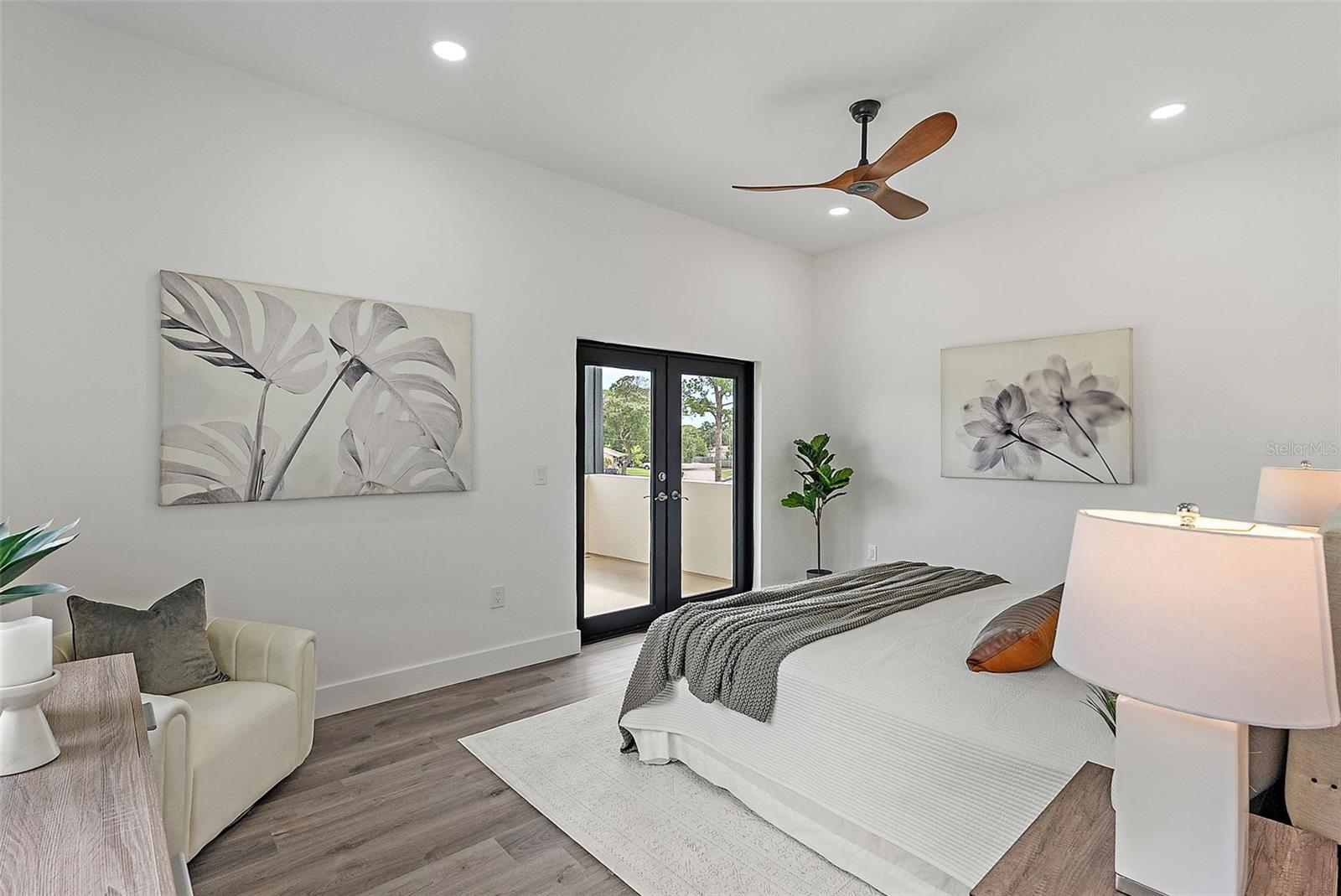 Image 25 of 44 For 5941 Mangrove Street N