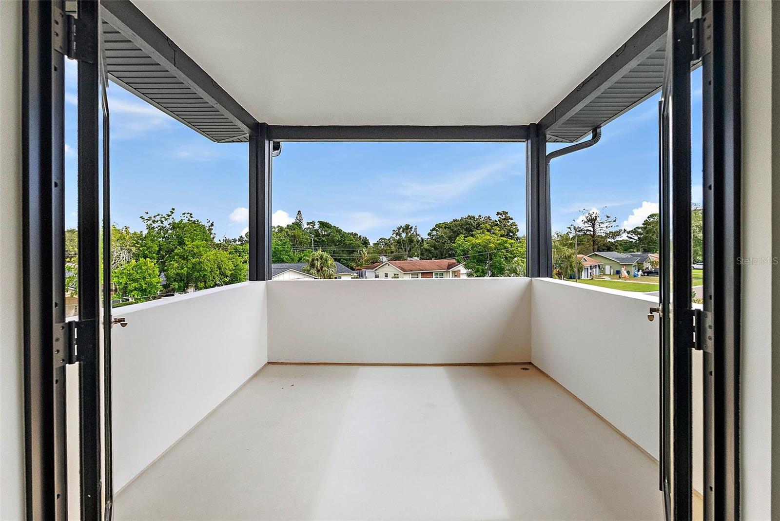 Image 28 of 44 For 5941 Mangrove Street N