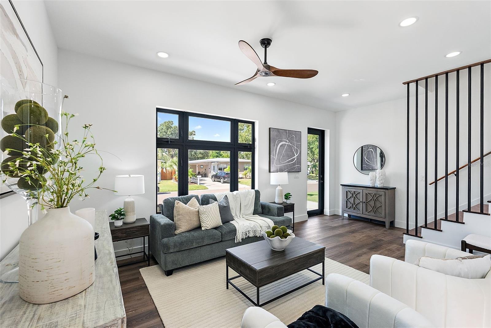 Image 8 of 44 For 5941 Mangrove Street N