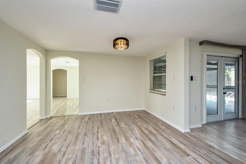 Image 13 of 42 For 9825 Aetna Lane