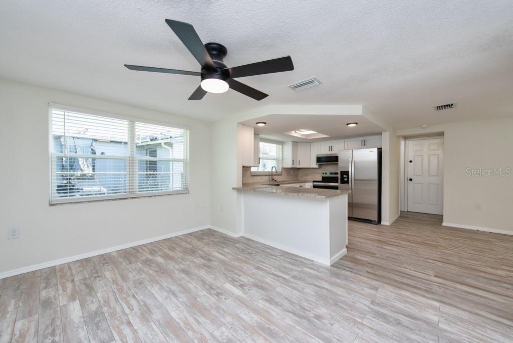 Image 15 of 42 For 9825 Aetna Lane