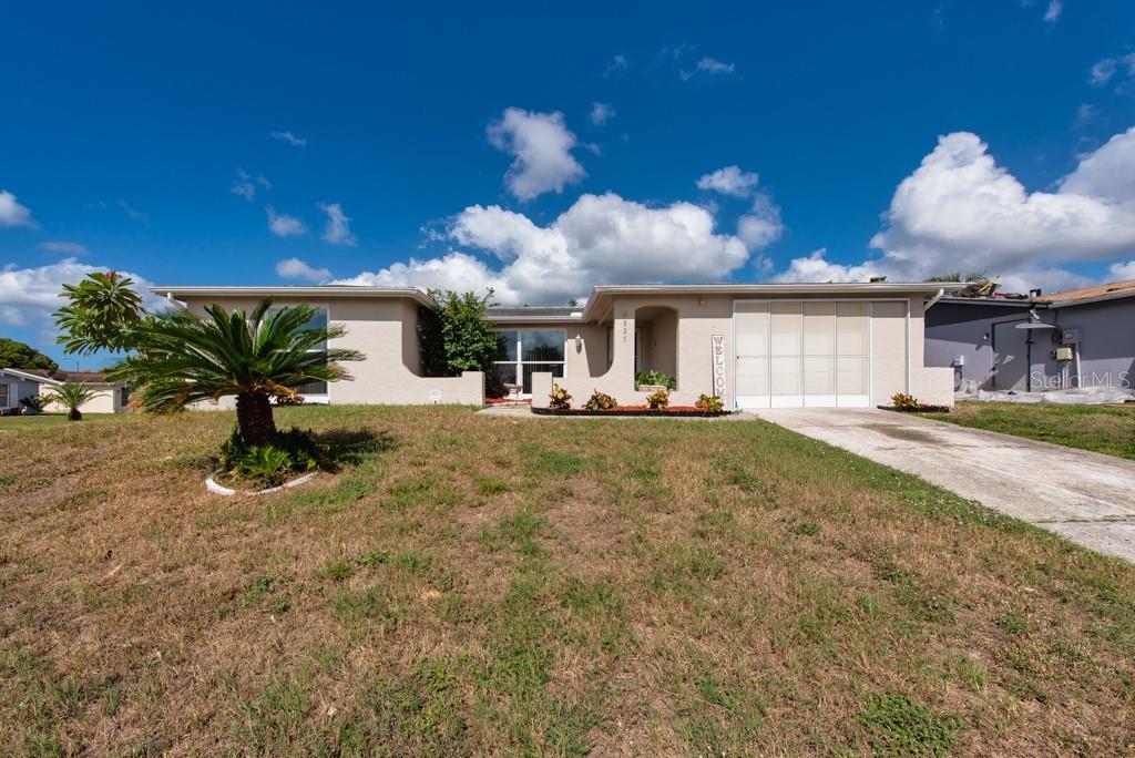 Listing photo id 41 for 9825 Aetna Lane