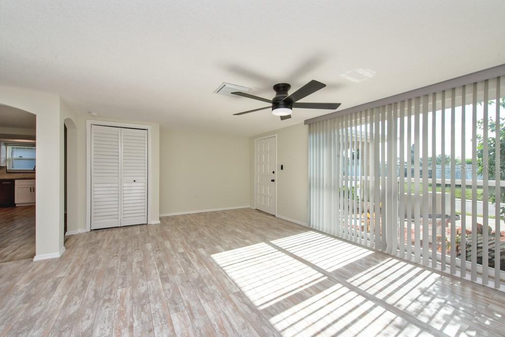 Image 6 of 42 For 9825 Aetna Lane