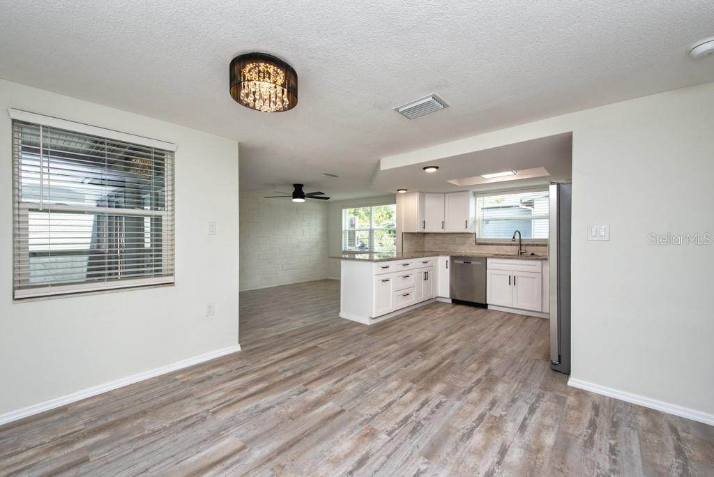 Image 8 of 42 For 9825 Aetna Lane