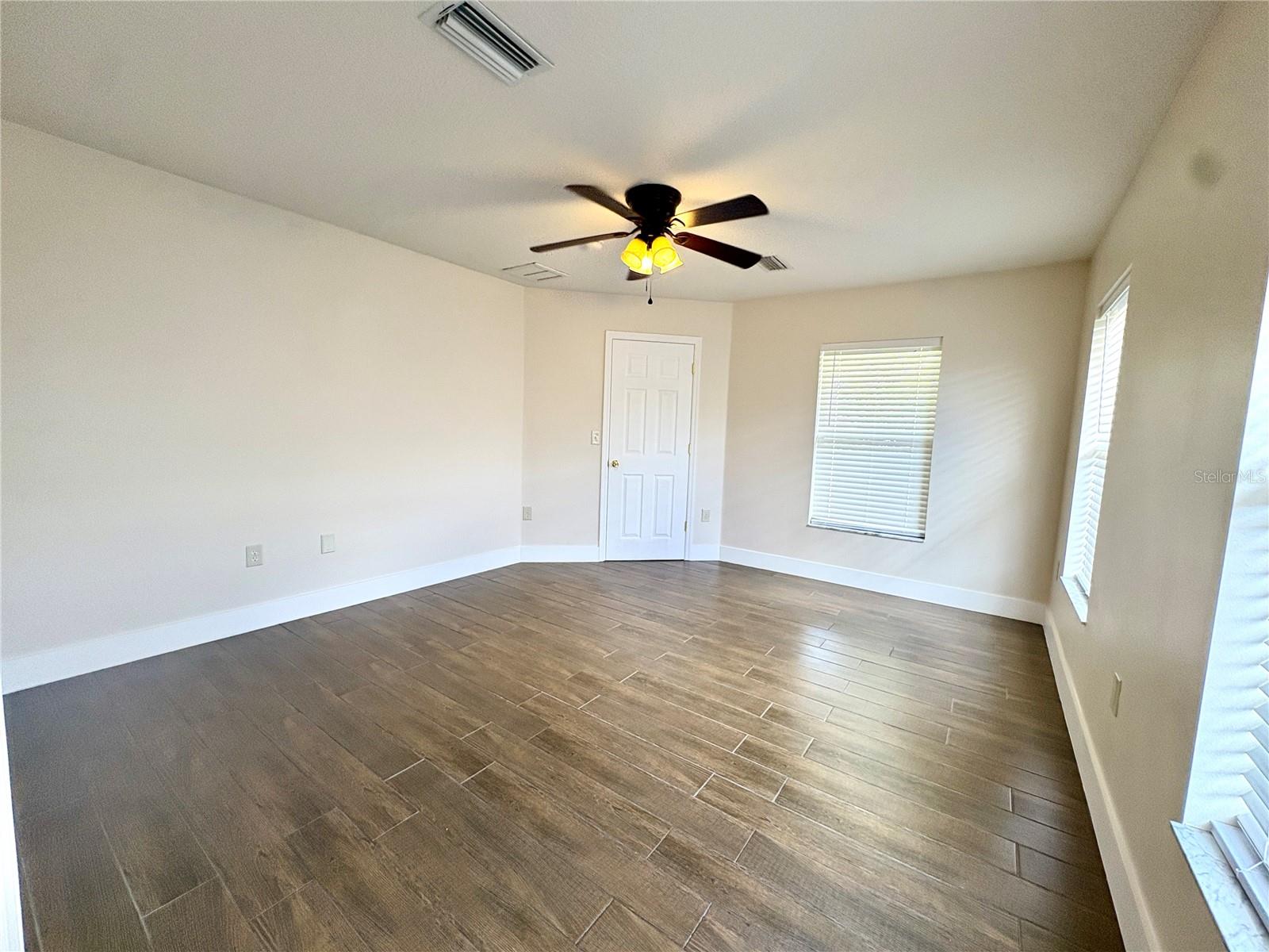 Image 17 of 21 For 2819 94th Street