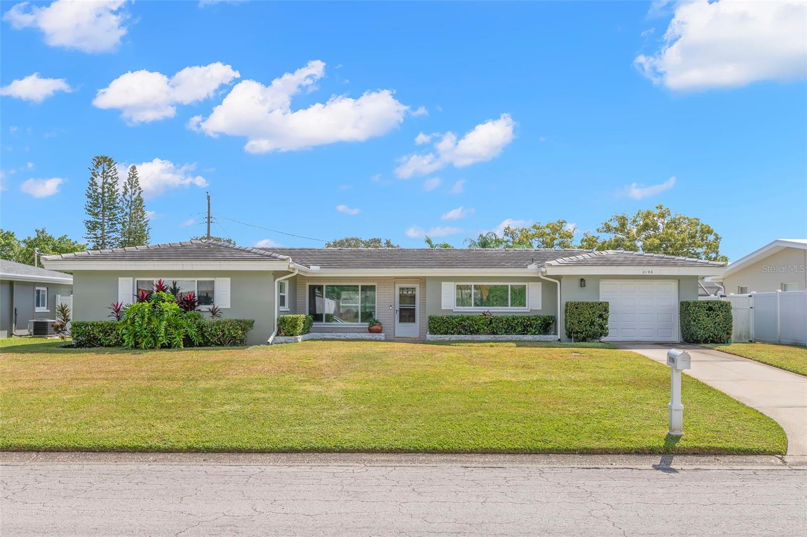 Details for 2196 Indian Avenue S, BELLEAIR BLUFFS, FL 33770