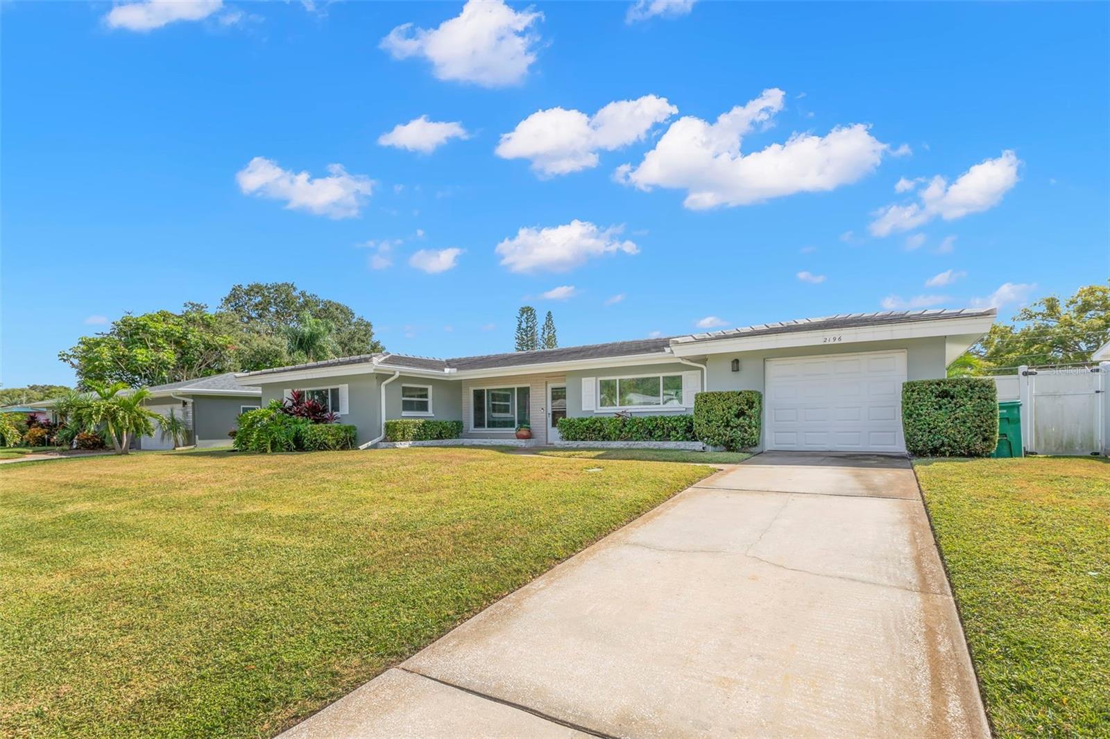 Image 2 of 39 For 2196 Indian Avenue S