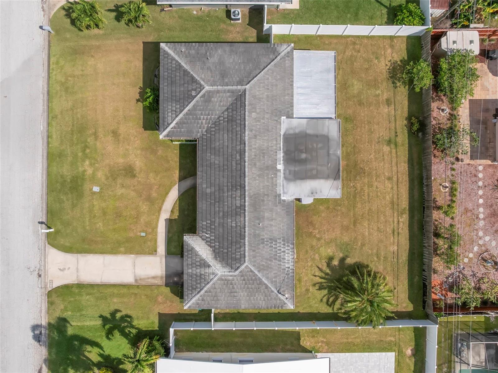 Image 32 of 39 For 2196 Indian Avenue S