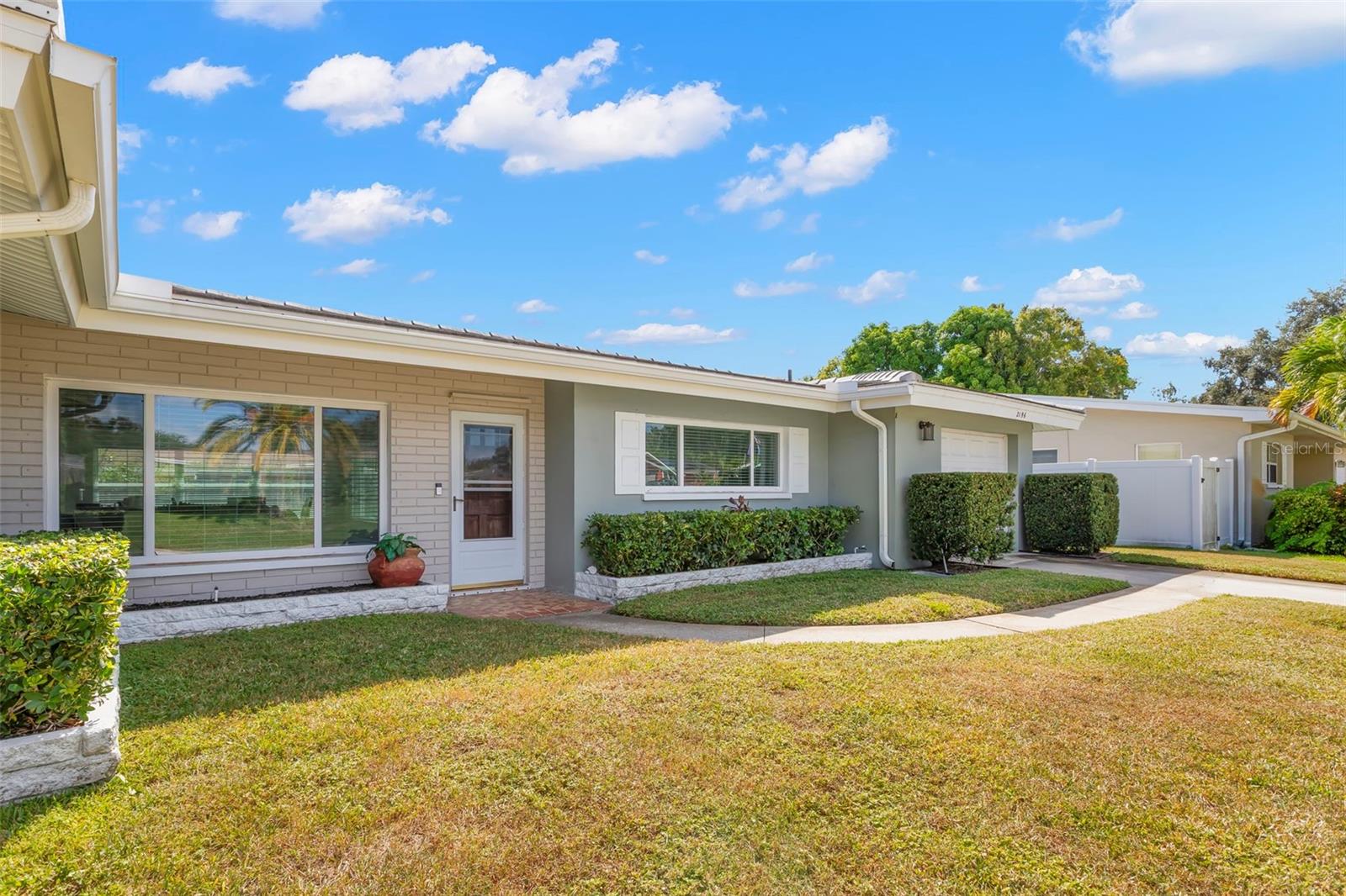 Image 4 of 39 For 2196 Indian Avenue S