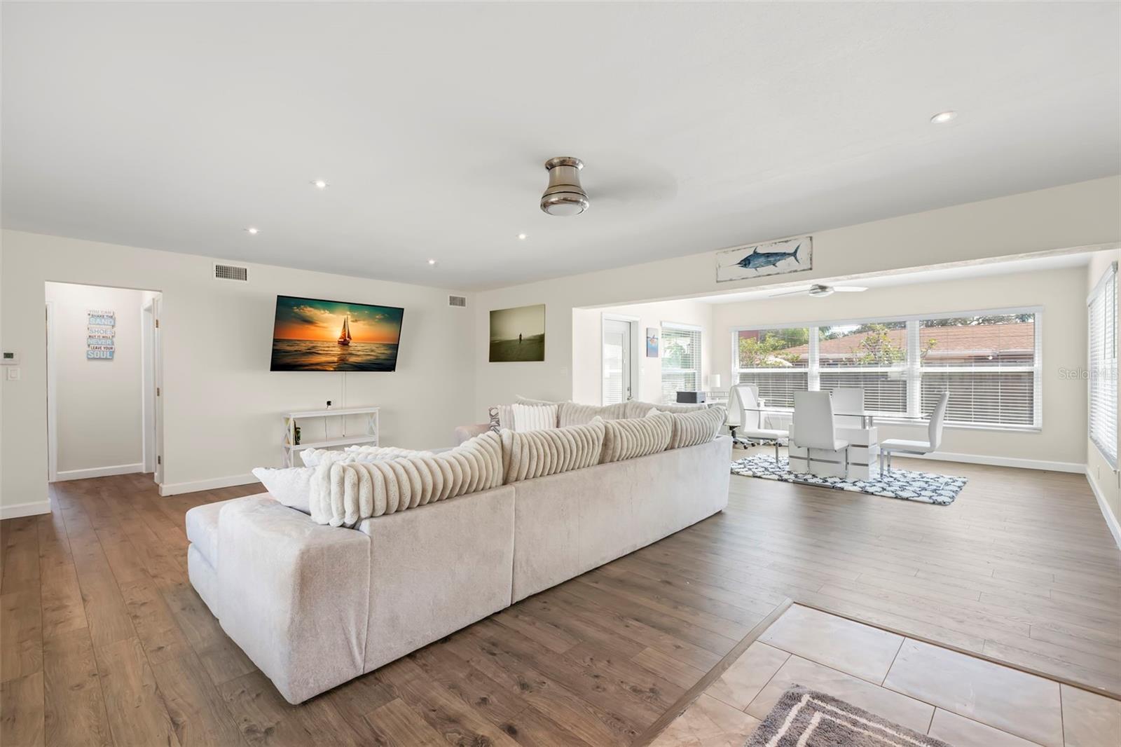 Image 6 of 39 For 2196 Indian Avenue S