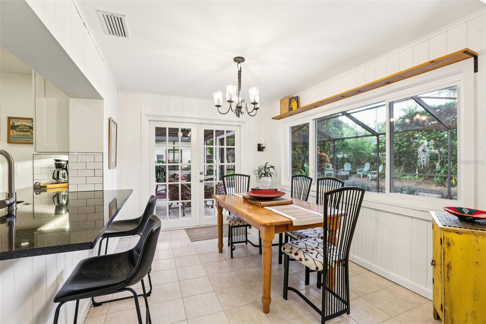 Image 11 of 38 For 2353 Demaret Drive