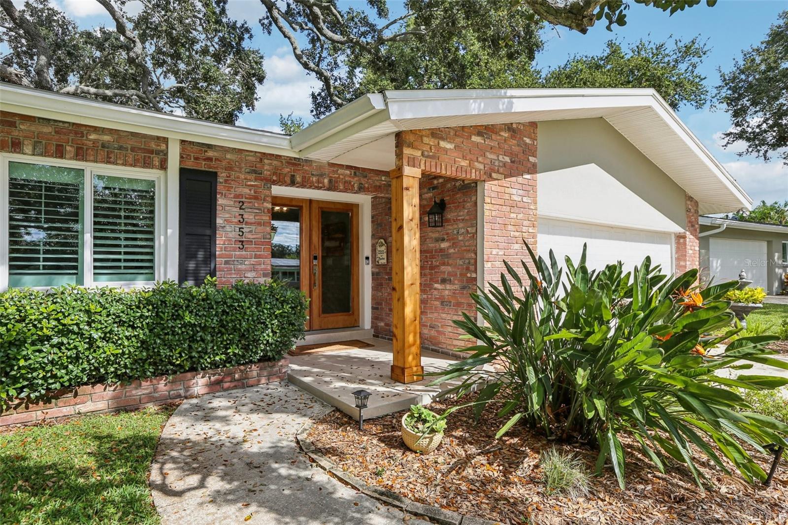 Image 3 of 38 For 2353 Demaret Drive