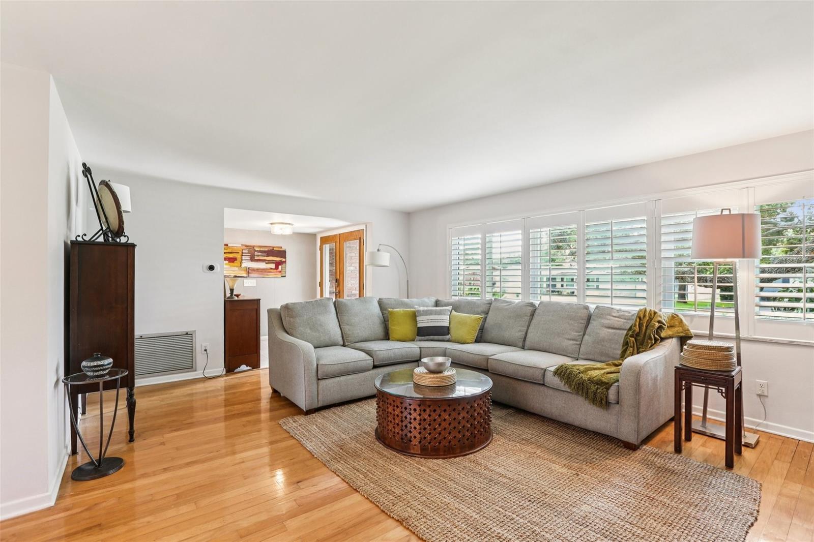 Image 6 of 38 For 2353 Demaret Drive