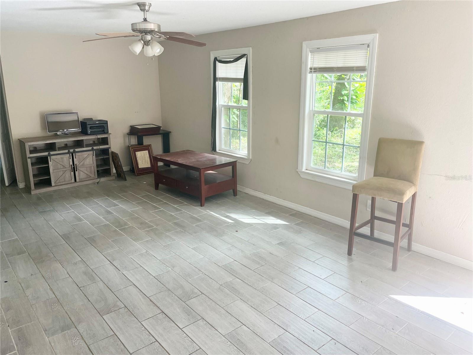 Image 14 of 16 For 5805 16 Street