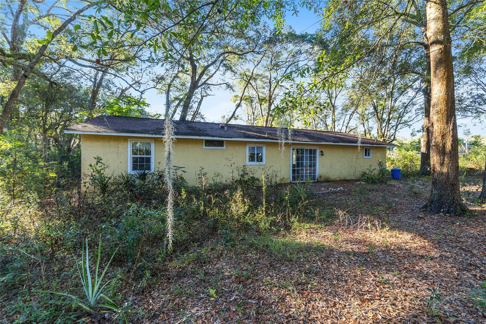 Image 32 of 33 For 5805 16 Street