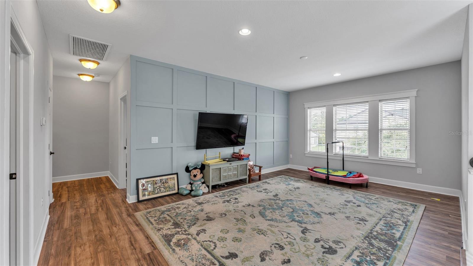 Image 16 of 89 For 11831 Cross Vine Drive