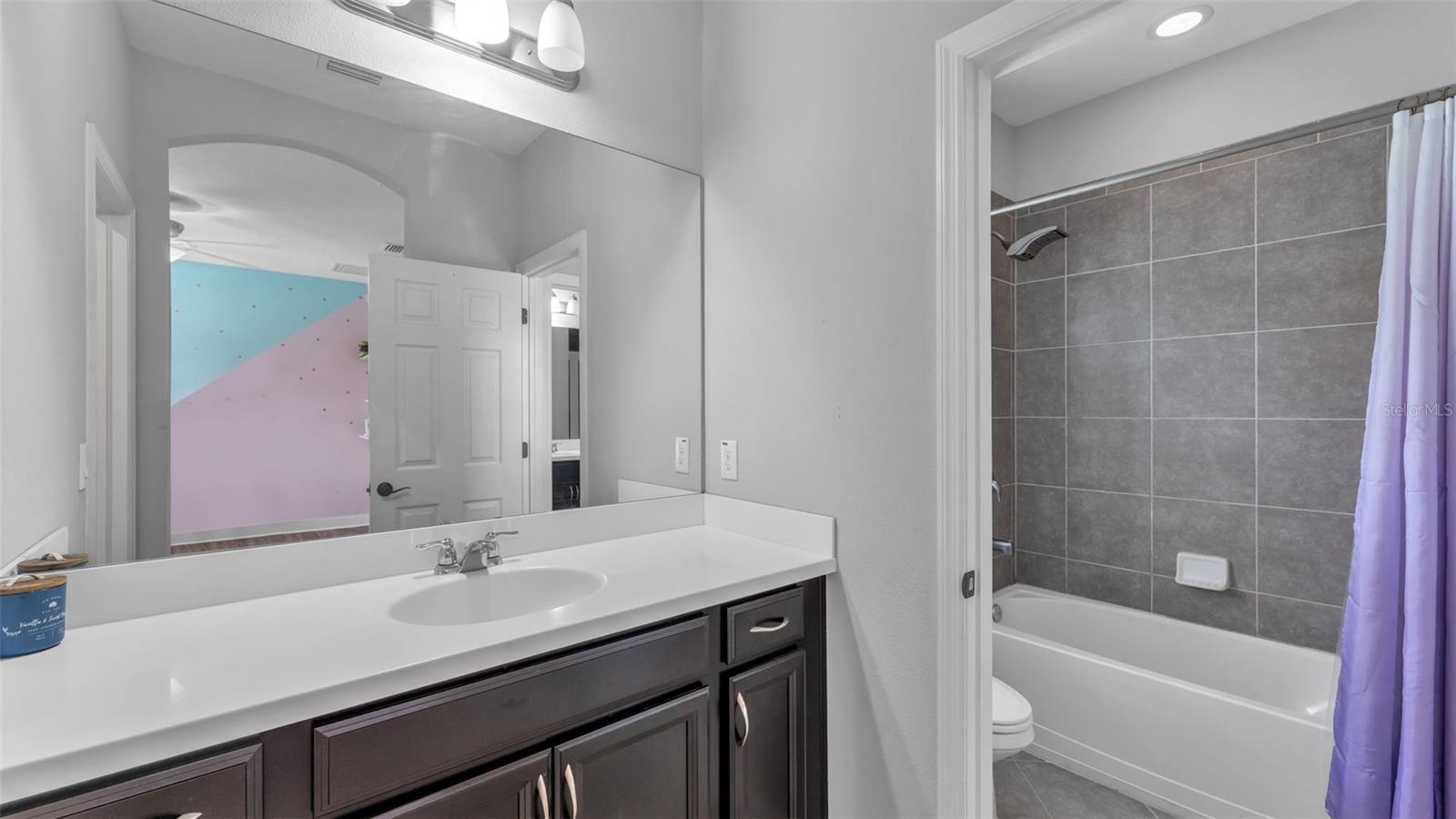 Image 46 of 89 For 11831 Cross Vine Drive