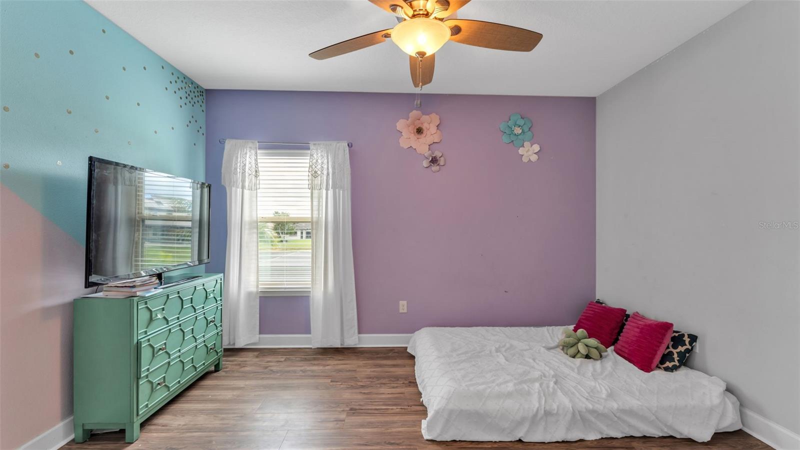 Image 47 of 89 For 11831 Cross Vine Drive