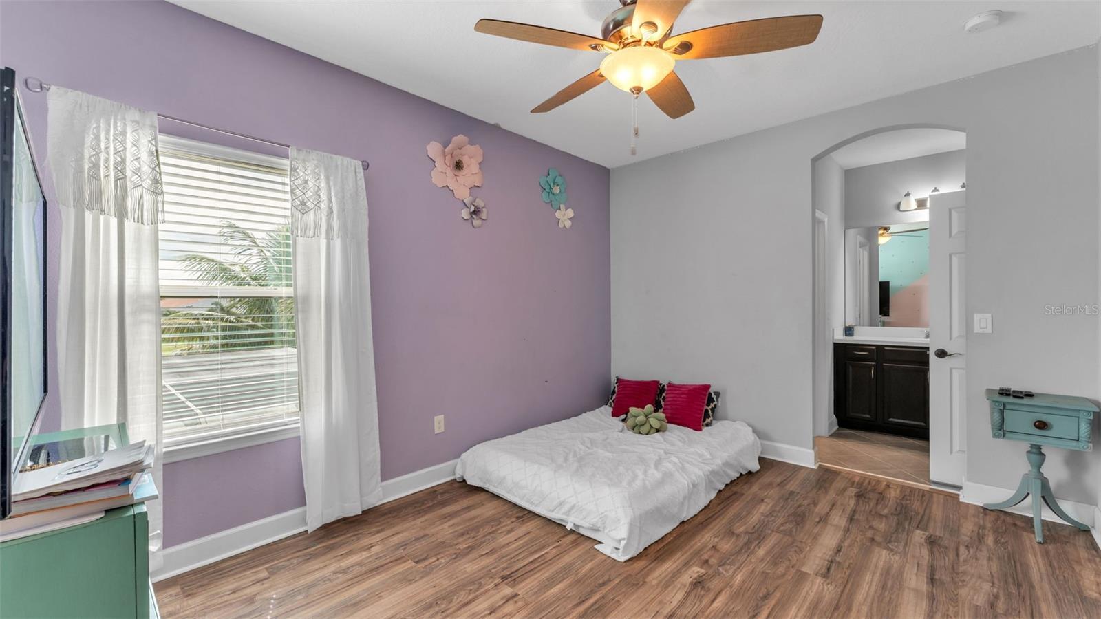 Image 48 of 89 For 11831 Cross Vine Drive