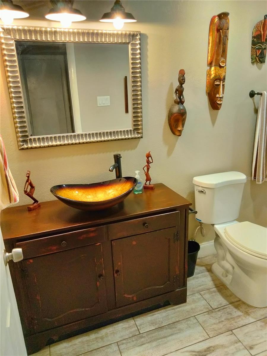 Image 11 of 26 For 2301 Fairlane Drive