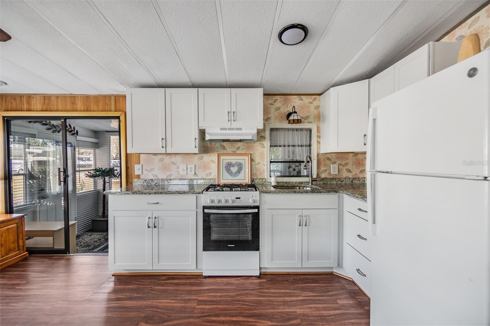 Image 11 of 29 For 39334 Maher Drive