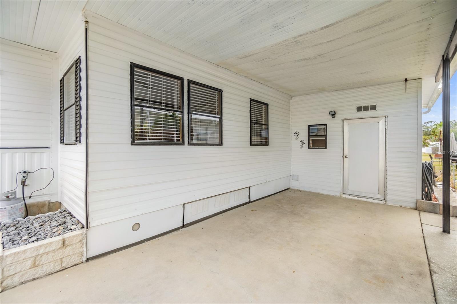 Image 17 of 29 For 39334 Maher Drive