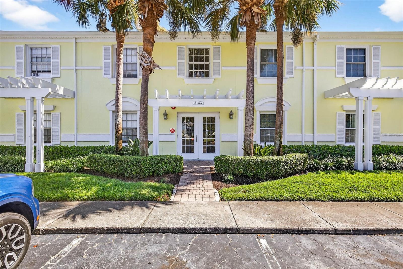 Details for 5184 Beach Drive Se B, ST PETERSBURG, FL 33705