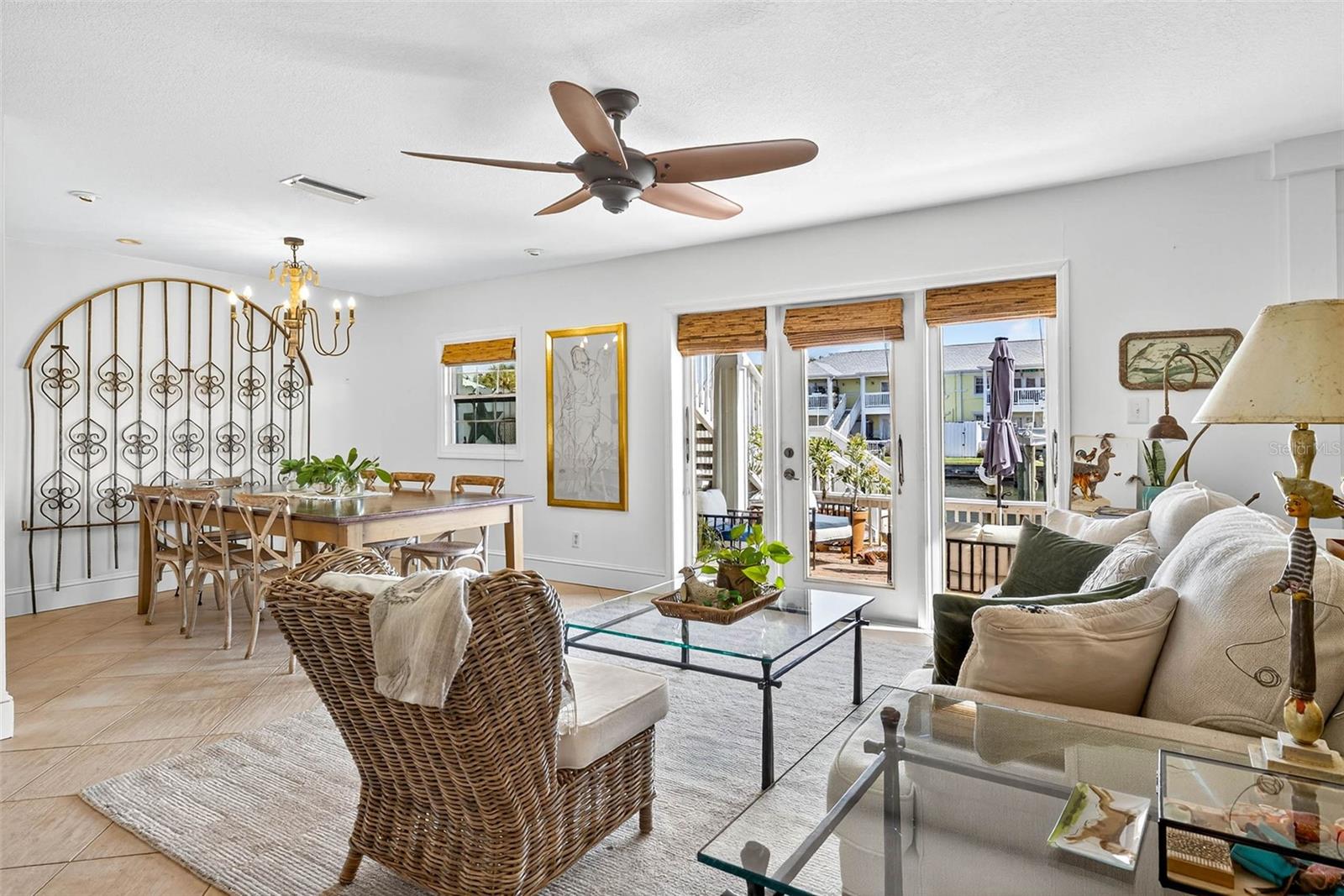 Image 11 of 37 For 5184 Beach Drive Se B