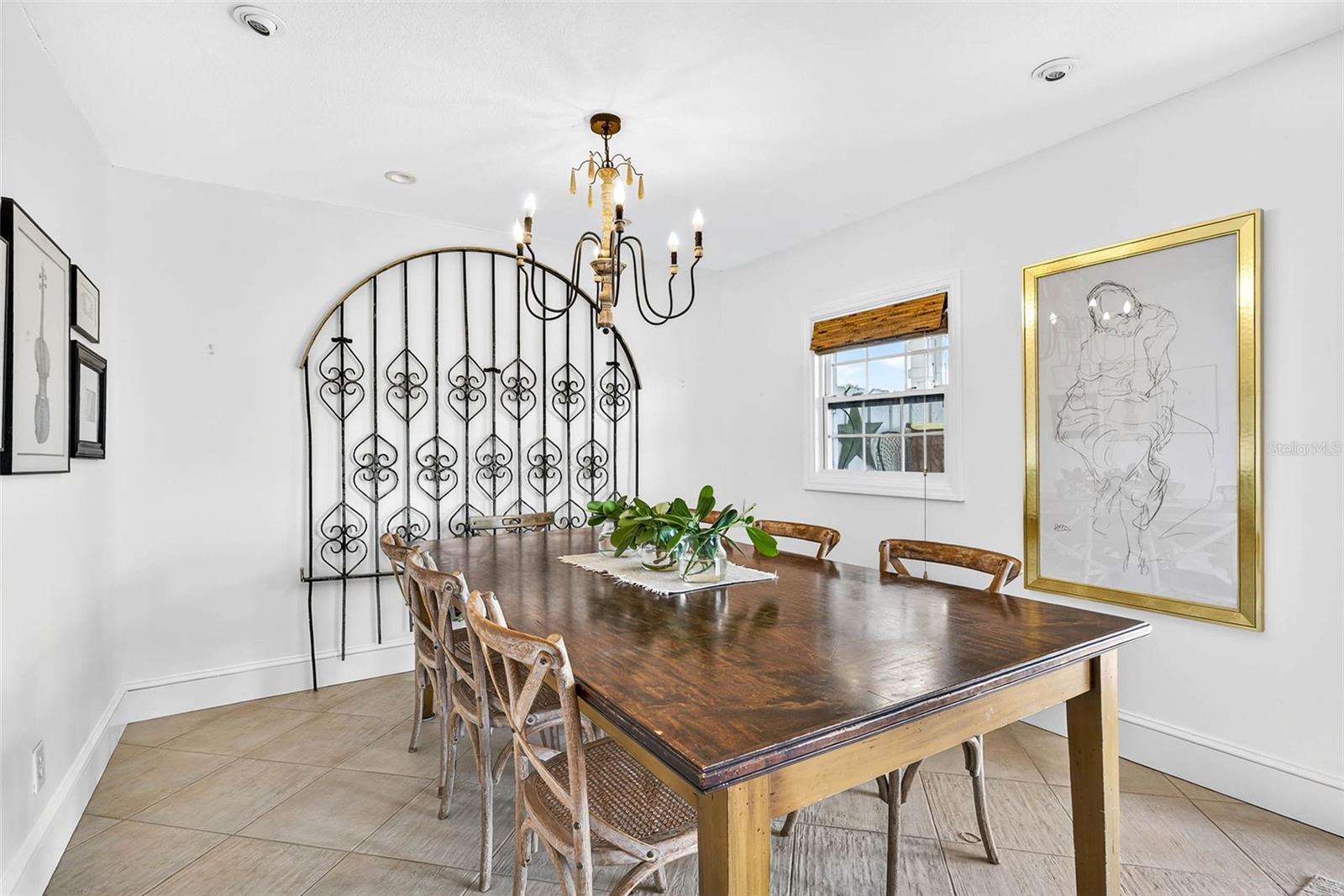 Image 12 of 37 For 5184 Beach Drive Se B