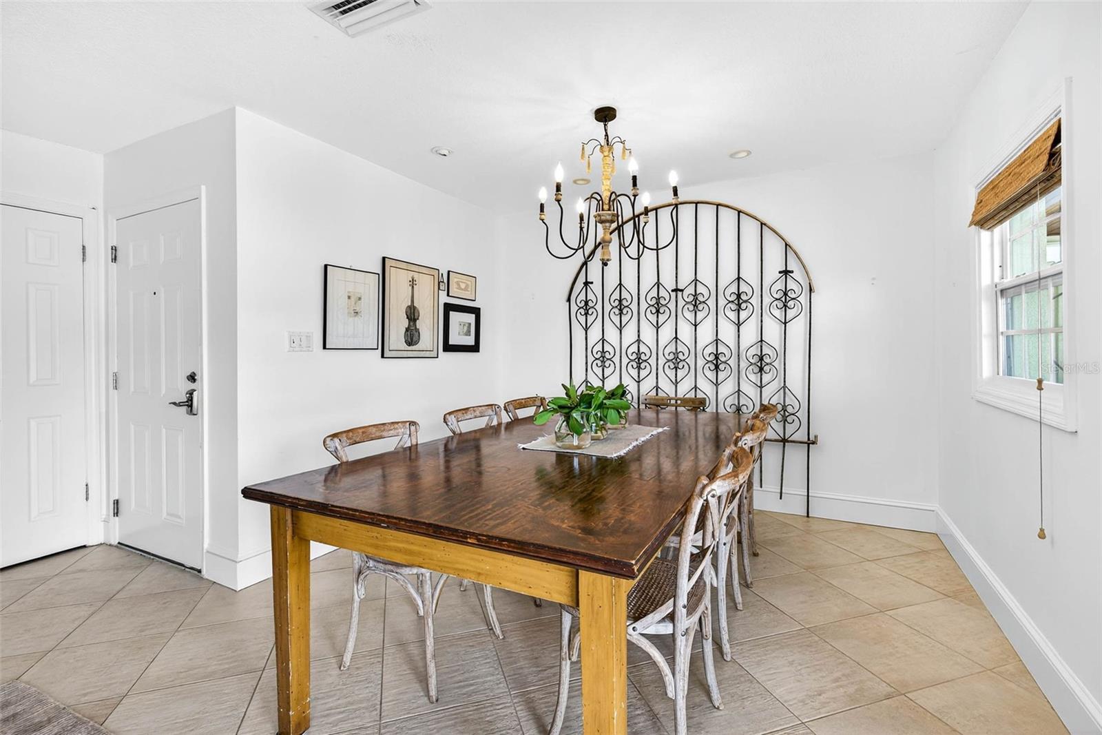 Image 13 of 37 For 5184 Beach Drive Se B