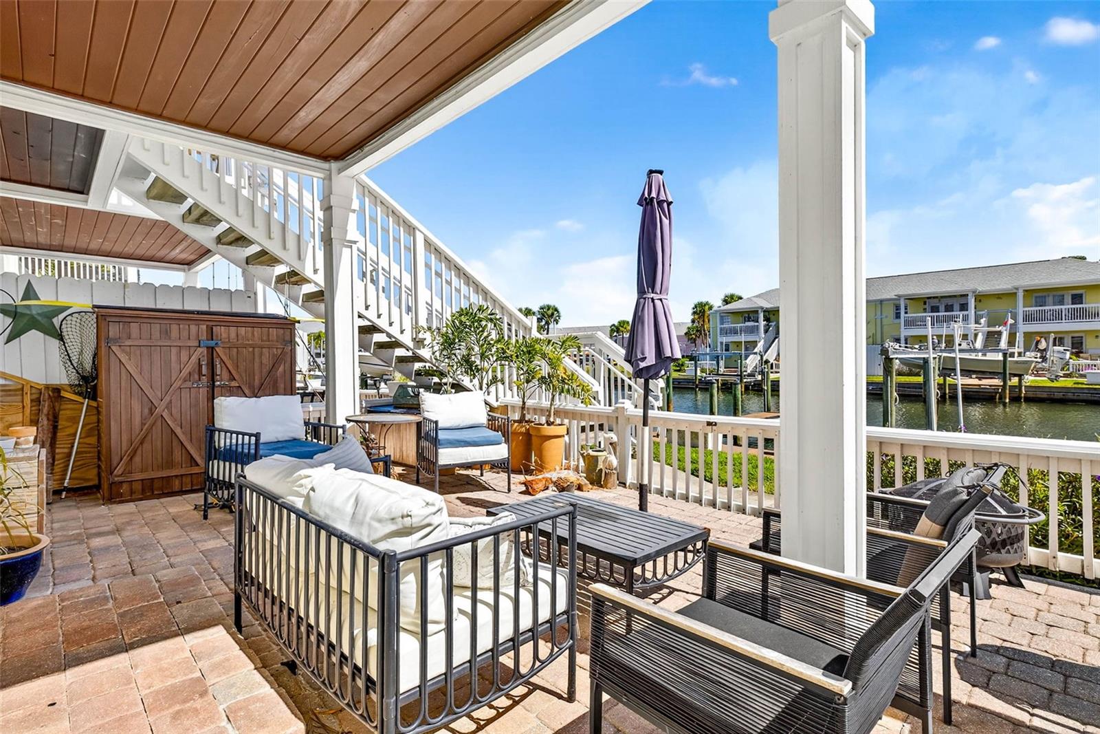 Image 30 of 37 For 5184 Beach Drive Se B