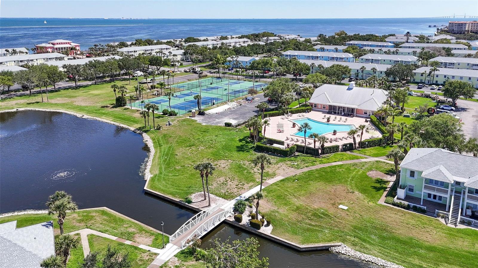 Image 36 of 37 For 5184 Beach Drive Se B