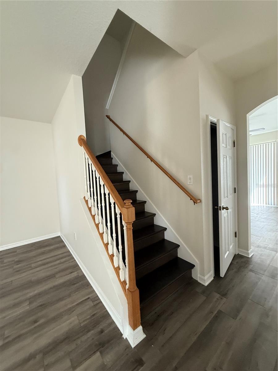 Image 4 of 31 For 1105 Windton Oak Drive