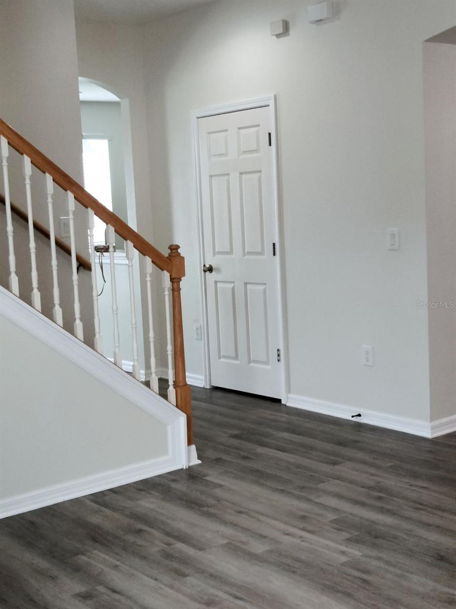 Image 5 of 31 For 1105 Windton Oak Drive