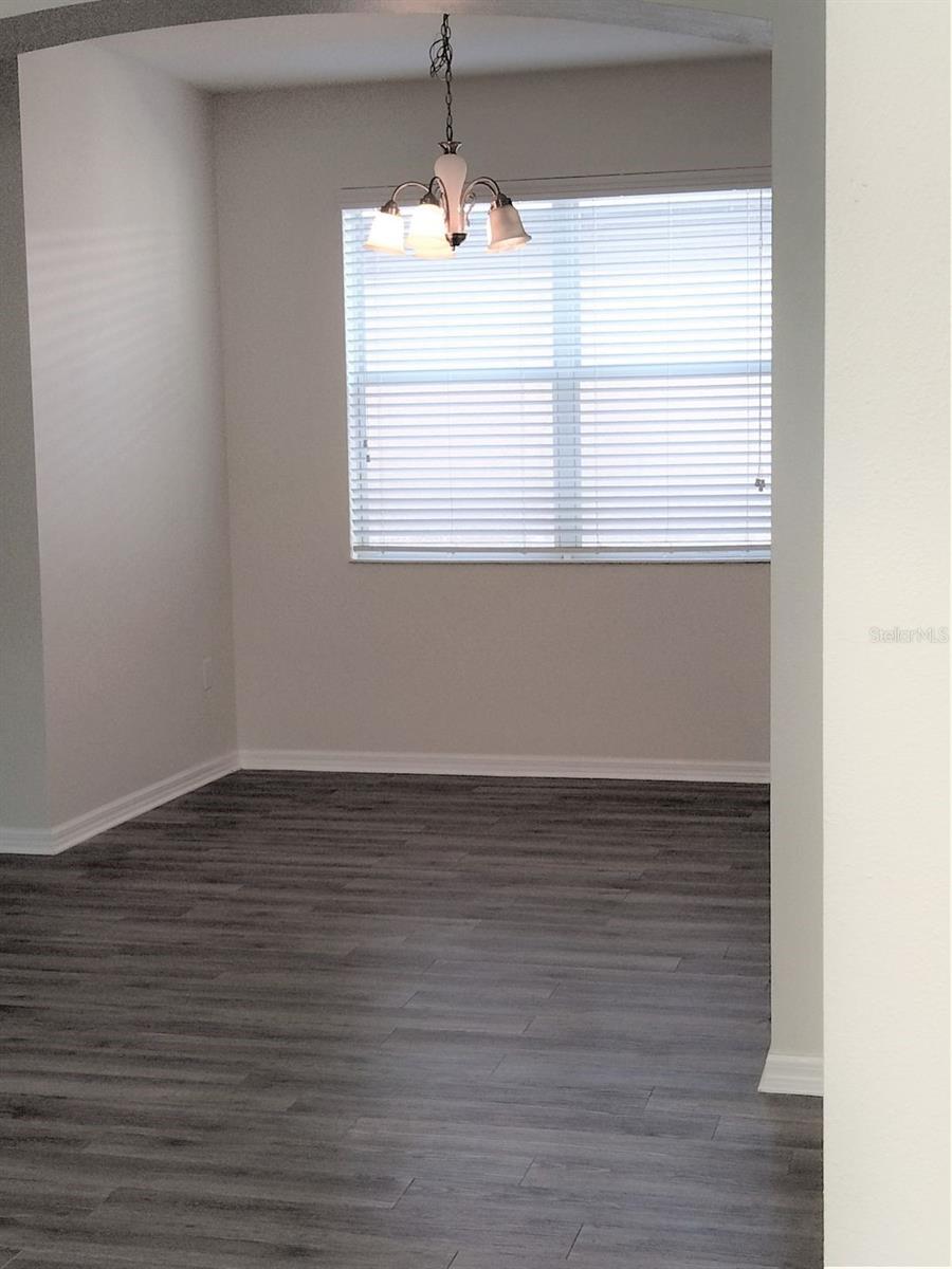 Image 6 of 31 For 1105 Windton Oak Drive