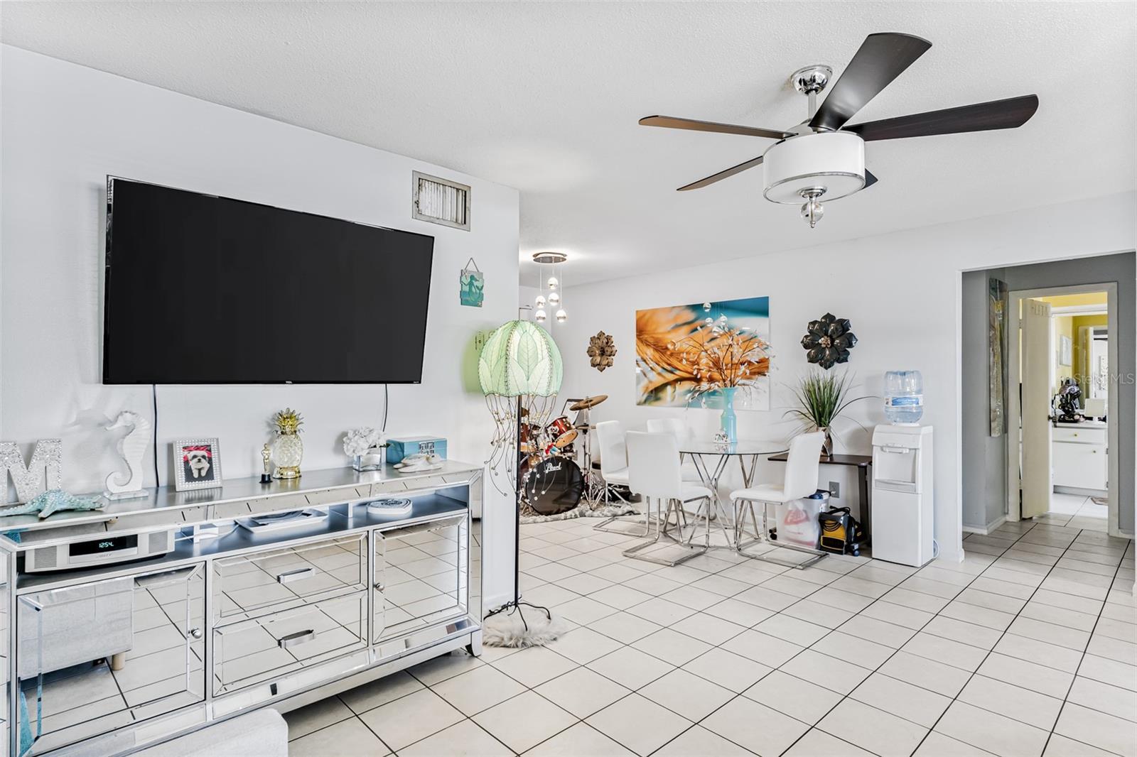 Image 11 of 57 For 213 Jody Court