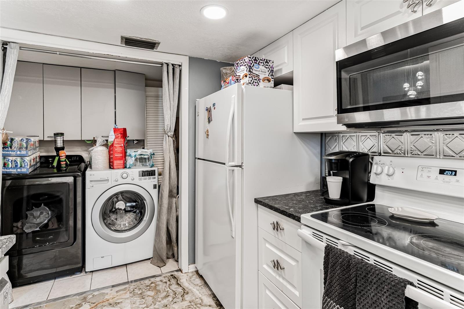 Image 17 of 57 For 213 Jody Court