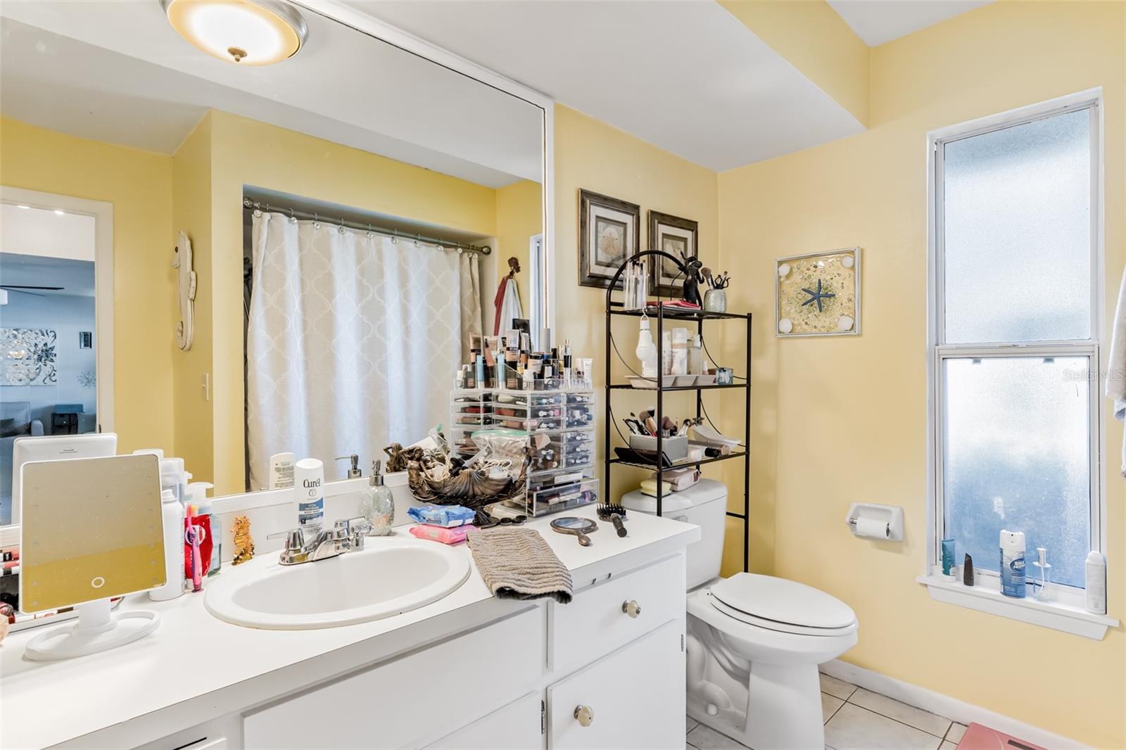 Image 20 of 57 For 213 Jody Court