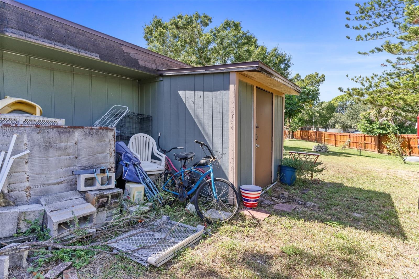 Image 24 of 57 For 213 Jody Court