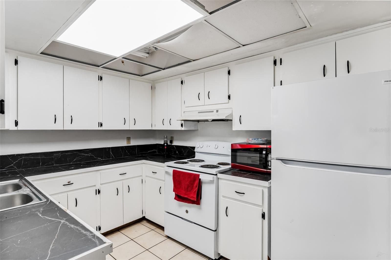 Image 37 of 57 For 213 Jody Court