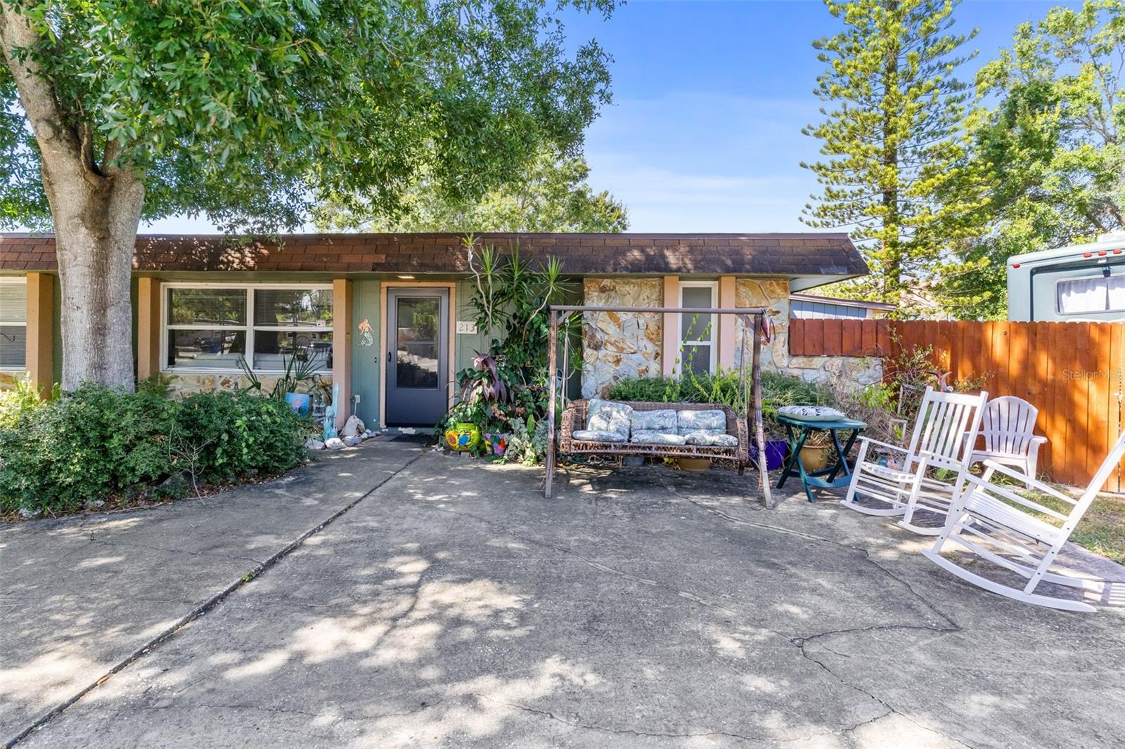 Image 4 of 57 For 213 Jody Court