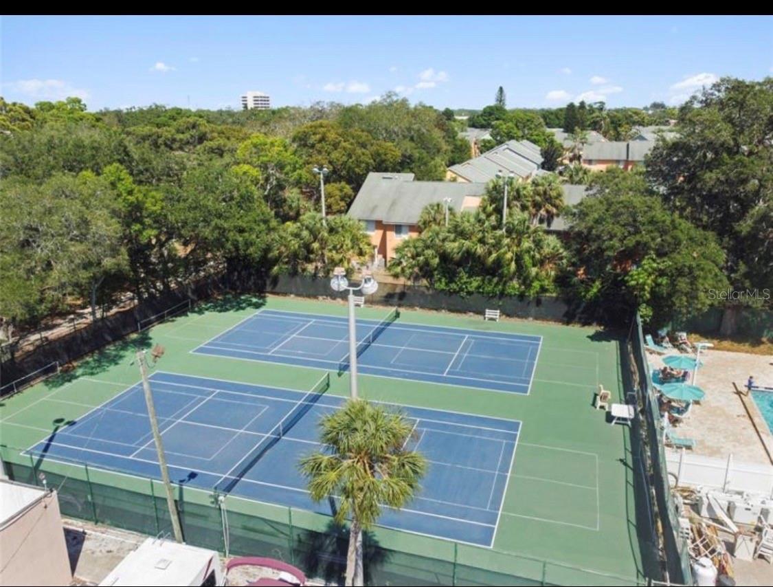 Image 31 of 40 For 3735 42nd Way S E