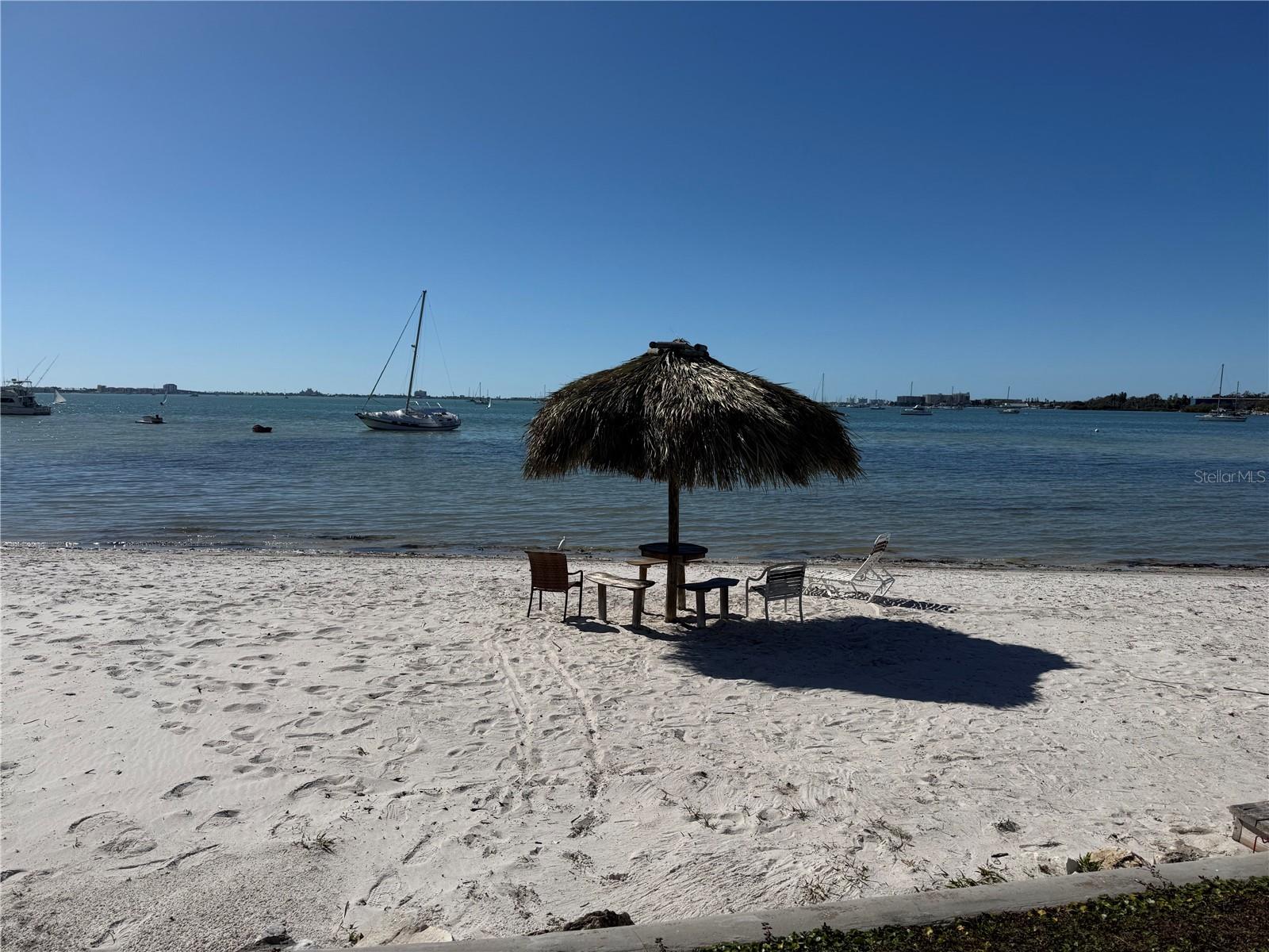 Image 33 of 40 For 3735 42nd Way S E