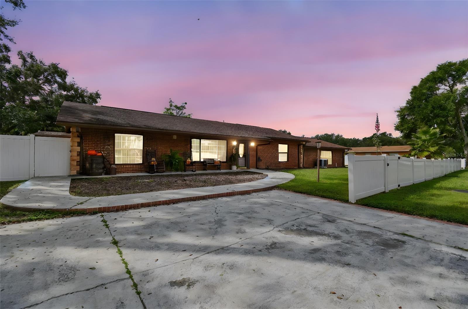 Details for 39501 Meadowood Loop, ZEPHYRHILLS, FL 33542