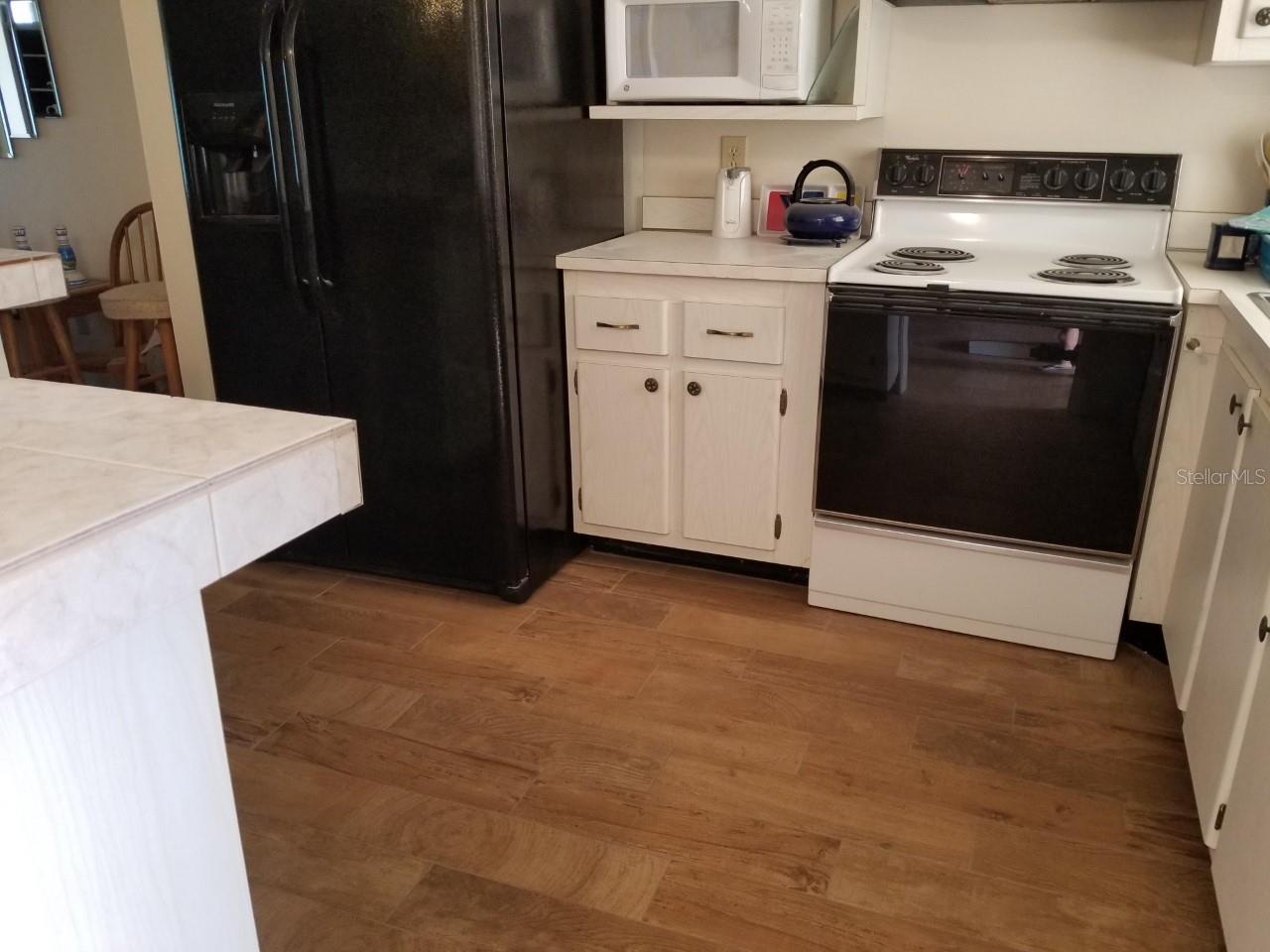 Image 11 of 24 For 1270 Gulf Boulevard 302