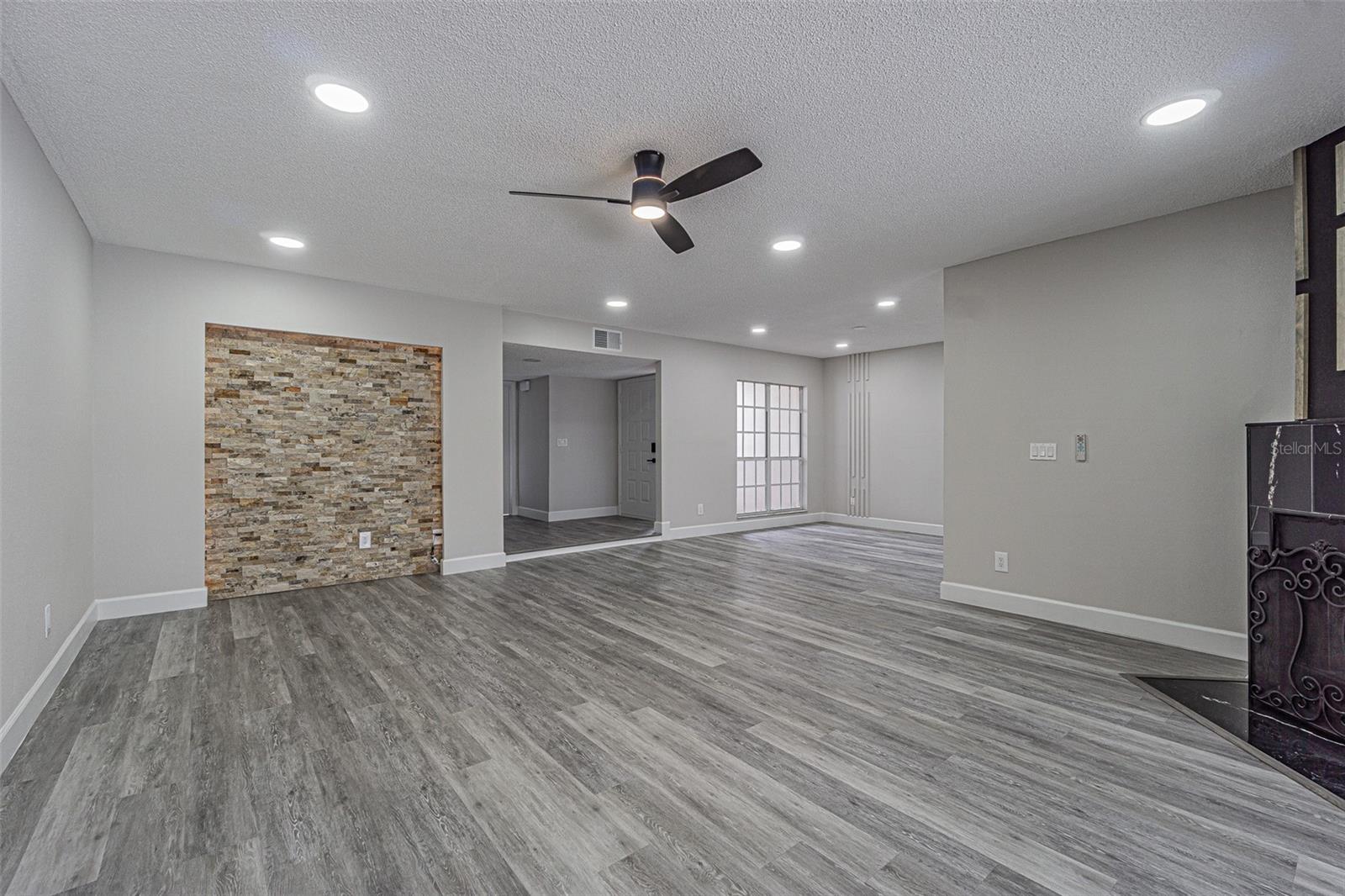 Image 5 of 32 For 4228 Arborwood Lane