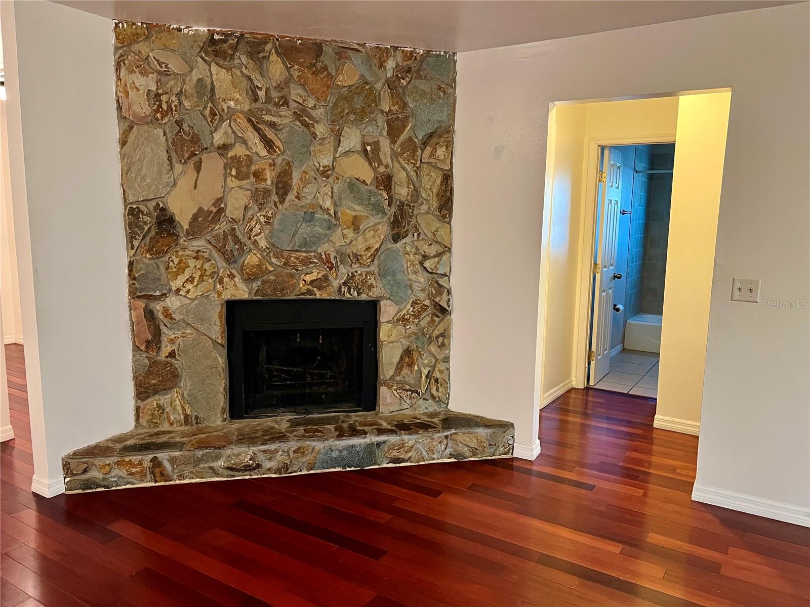 Image 7 of 40 For 4913 Liberty Street