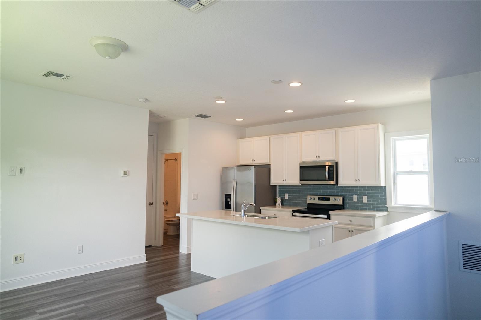 Image 3 of 12 For 8917 Sperry Street