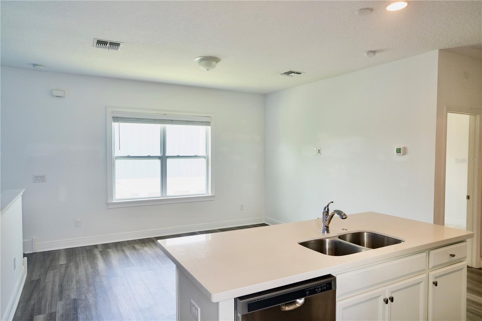 Image 5 of 12 For 8917 Sperry Street